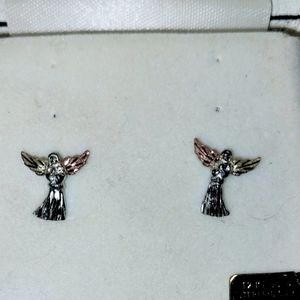 Black hills gold ear rings